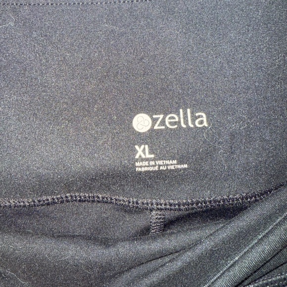 Zella Athletic Bike Shorts - Picture 3 of 3